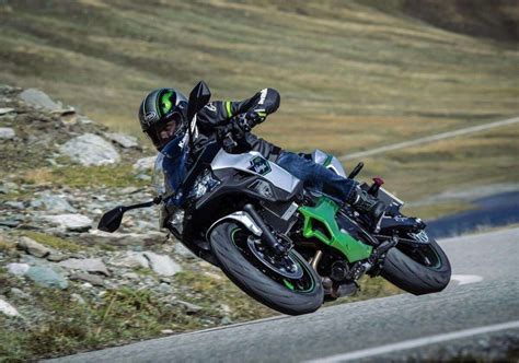 New Kawasaki Ninja 7 Hybrid Motorcycle