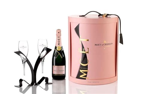 Limited Valentine Edition Moet Chandon Moet Rose Champagne