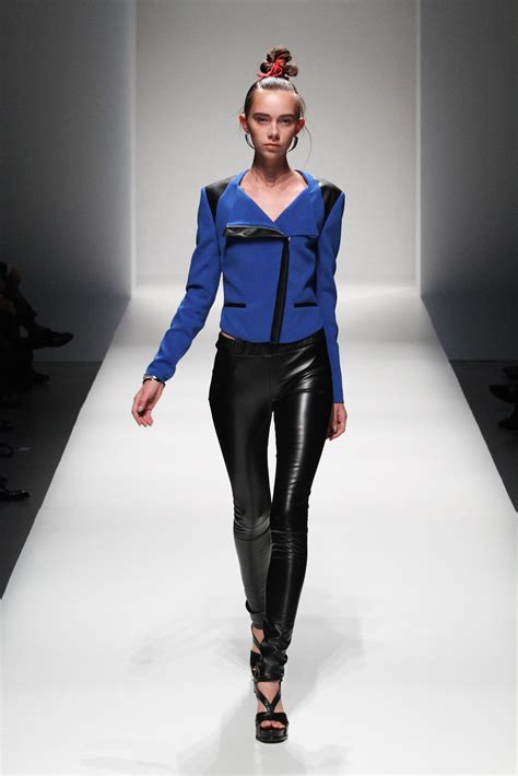 ADEAM Spring 2013 Ready-to-Wear Collection Photos - Vogue