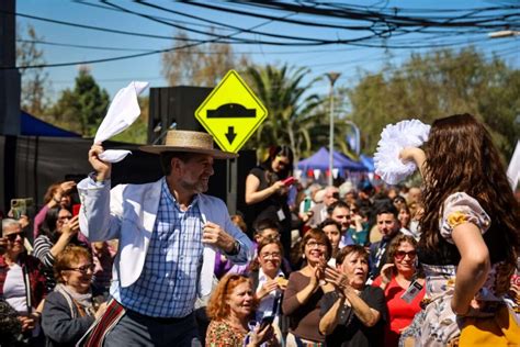 Alcalde Vodanovic Y Gobernador Orrego Inauguran Fiestas Patrias En Maip