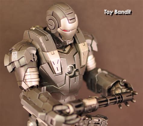 Toy Banditz WAR MACHINE BY HOT TOYS