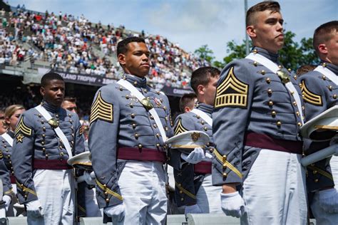 DVIDS - Images - 2017 USMA Graduation [Image 8 of 41]