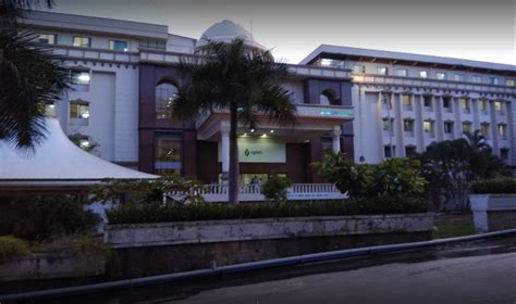 Vydehi Institute of Medical Sciences and Research Centre, Whitefield ...