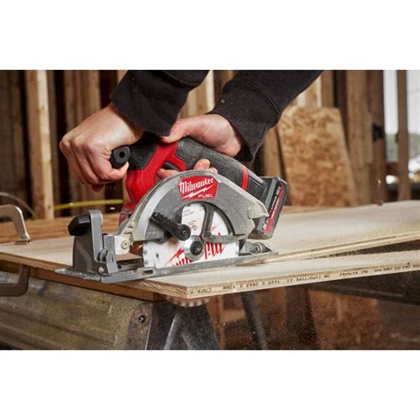 Milwaukee M Fcs V Fuel Sub Compact Circular Saw Naked