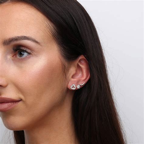 Złoty kolczyk do piercingu 585 kwiatek cyrkonie labret helix tragus