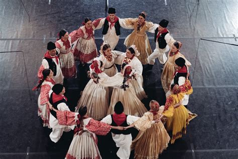 Photos Croatian Folklore Ensemble Lado Perform At Famous Vienna City