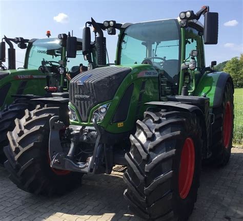 Fendt 724 Vario Fahrzeugpapiere Vorhanden Landwirt