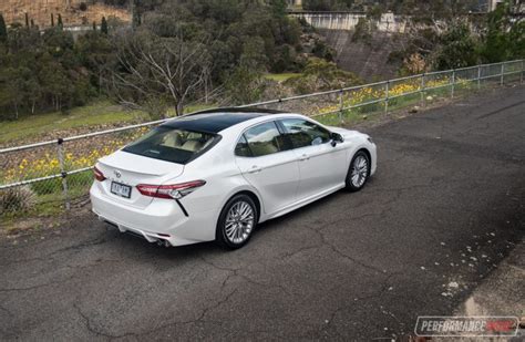 Toyota Camry Sl Review V L Video Performancedrive