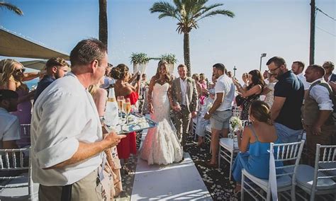 Beach club wedding Marbella