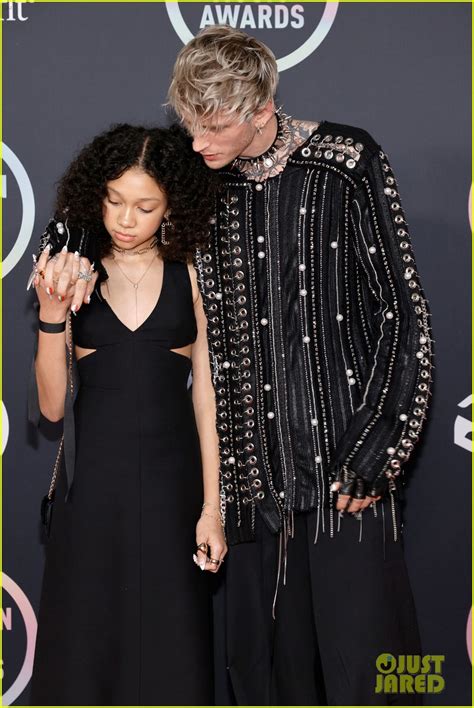 Machine Gun Kelly Is Supported By Daughter Casie At Amas 2021 Photo