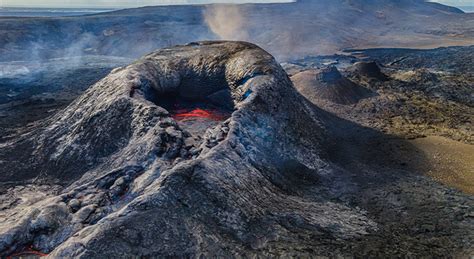 Vulkanen Op Ijsland Waar De Vier Elementen Samenkomen