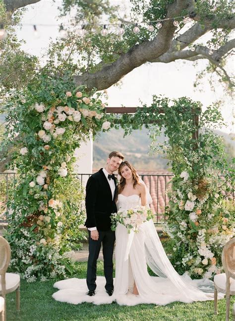 Pin On Arche Florale In 2024 Wedding Chuppah Outdoor Wedding