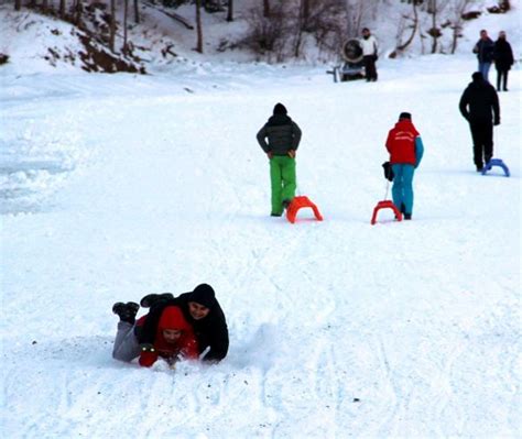 Palandökende turistlerin kayak keyfi