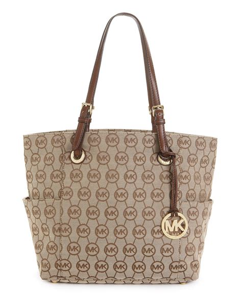 √ Michael Kors Signature Tote Bags