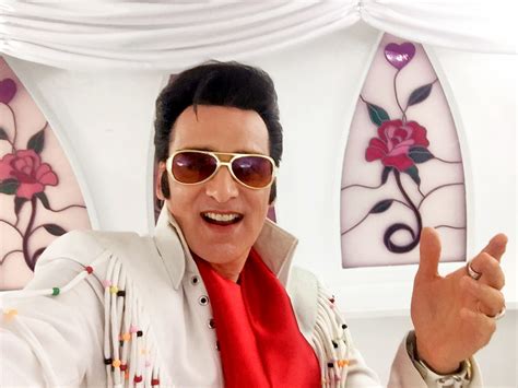 A Vegas Elvis impersonator on a year of pandemic weddings | British GQ