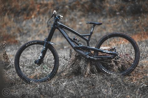 Yt Tues Cf Pro L 2017 Celoodpružené Bicykle Mtbiker Bazár