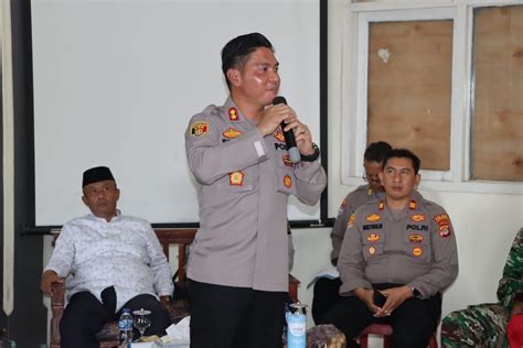 Jumat Curhat Wakapolda Lampung Sambangi Warga Jati Agung Lampung