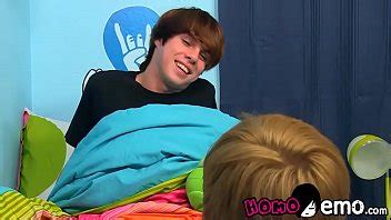 Jovencito Seductor Kyler Moss Golpeado Y Corrido En Los Pies XVIDEOS