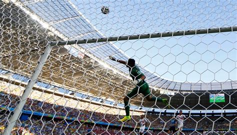 Herói da Costa Rica em 90 ex goleiro aposta em Navas Vai me superar