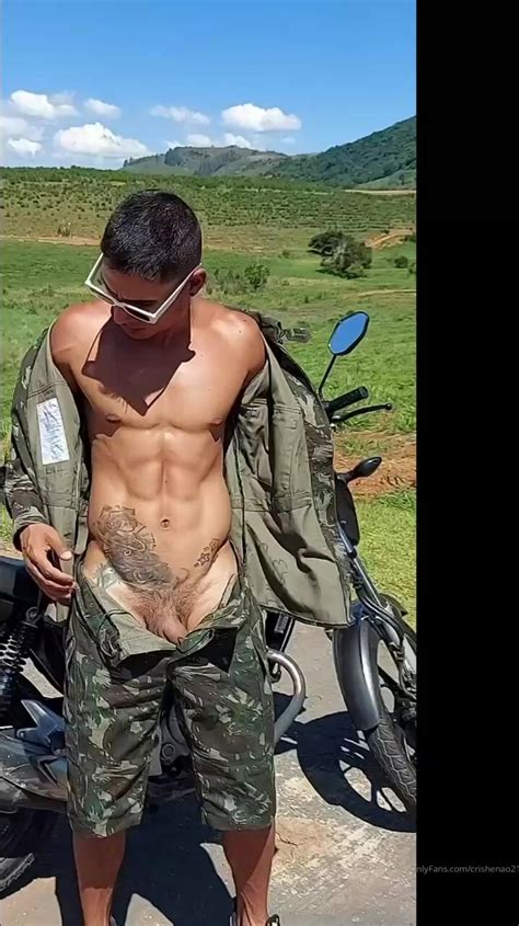 HOT Biker Wank Outdoors ThisVid