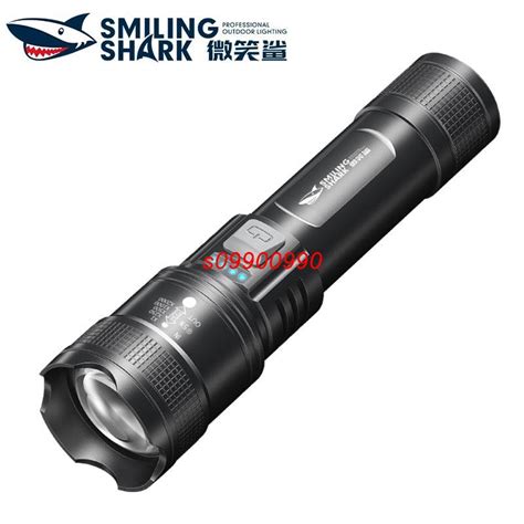 【快速出貨】微笑鯊 Sd1029 Led強光手電筒 P50爆亮燈珠 Type C 3檔調焦 千米遠射 超長續航 防水戶外 蝦皮購物