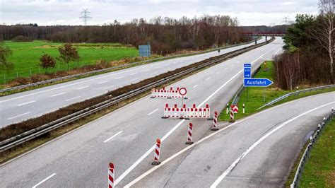 Erneut Schwerer Unfall Auf Der A Zwischen Hagen Und Stotel