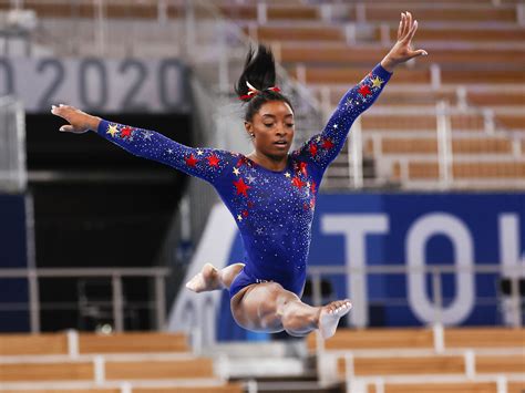 Juegos Olímpicos Simone Biles abandona la final por equipos en Tokio