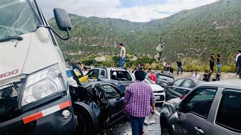 Accidente De Tr Nsito M Ltiple En La Panamericana Norte Cerca De Quito