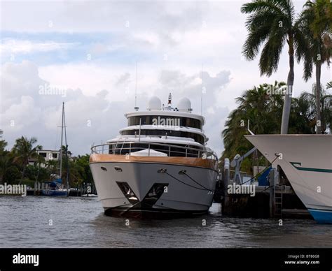 Celebrity Homes And Their Boats On The Waterfront At Fort Lauderdale