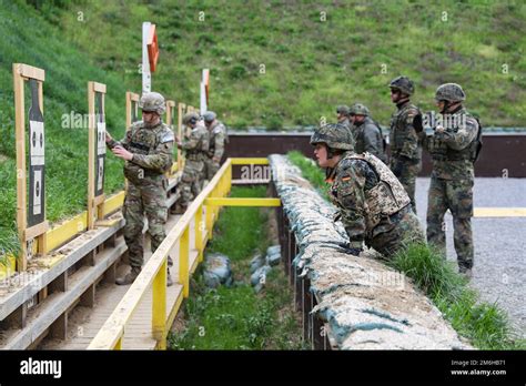 Camp Bondsteel Kosovo Us Army Soldiers Assigned To Kosovo Forces