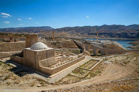 12 Bin Yıllık Hasankeyf in Yeni Çehresi Atık Lastikler Ölü Balıklar