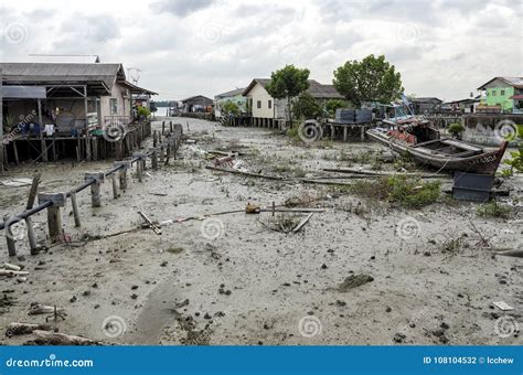 An Authentic Chinese Fishing Village at Kampung Bagan Sungai Lima ...