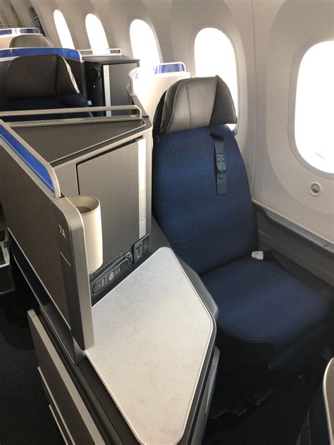 United 787 10 Polaris Business Class Review Lax To Iah Detailed