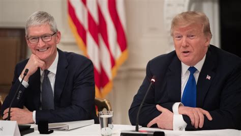 Lobi Presiden Baru Bos Apple Datang Ke Pelantikan Donald Trump Capspoint