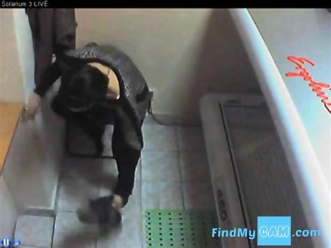 Voyeur Webcam Nude Girl In Solarium Part