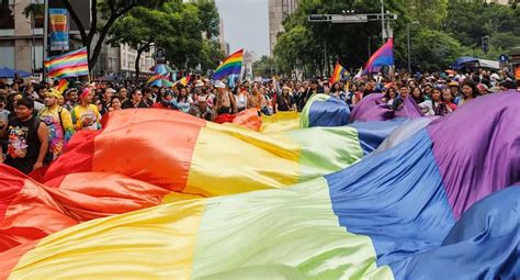 Marcha Lgbttti Marchas Del Orgullo Lgbtq Festejan La Diversidad En