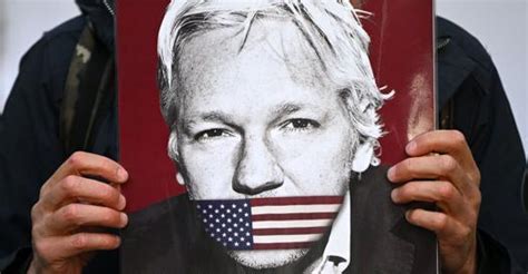 Julian Assange Pu Essere Estradato Negli Usa C Lok Del Giudice