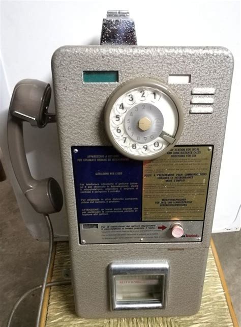 TELEFONO A GETTONI SIP ANNI 70 ORIGINALE in 00015 Monterotondo für 650