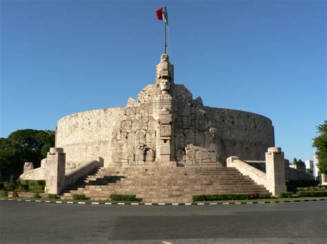 Monumentos de Paseo de Montejo su historia en Yucatán