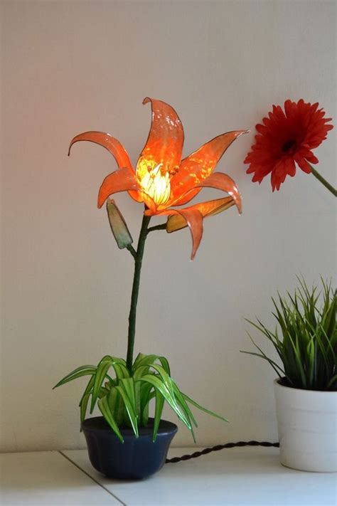 ゝ デ一 Flower lamp Funky decor Orange lamps