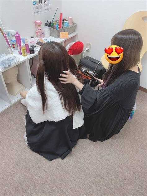 ももか店長回復👌 On Twitter 今日は宣材写真の撮影をnekoさんにしていただきました🥰 初めてヘアメイクとやらを！みるかみる