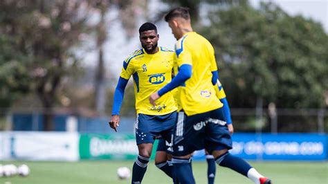 Cruzeiro encerra preparação para o duelo o CSA veja provável