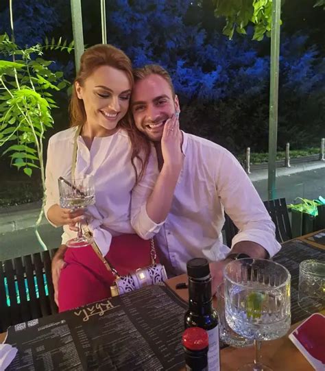 Prava Ljubav Antonija Ola I Mario Regelja Podijelili Emotivne Fotografije