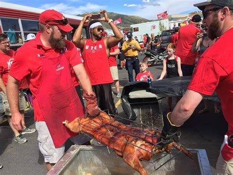 The Utah Pig Bus Utah Football Tailgate Bus On Twitter Tailgate