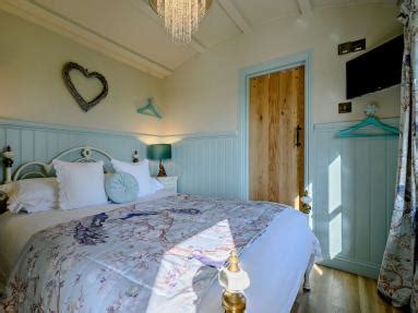 Cottages in Cornwall with hot tub | Hot Tub Holidays in Cornwall