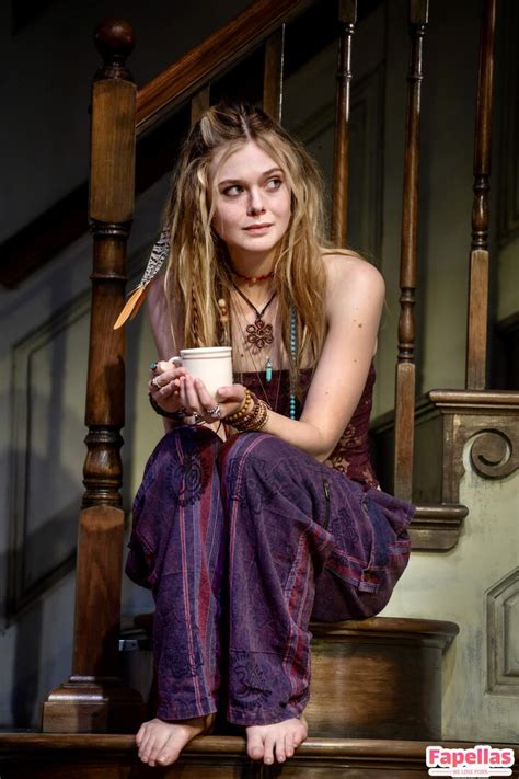 Elle Fanning Aka Ellefanning Nude Leaks Fapellas