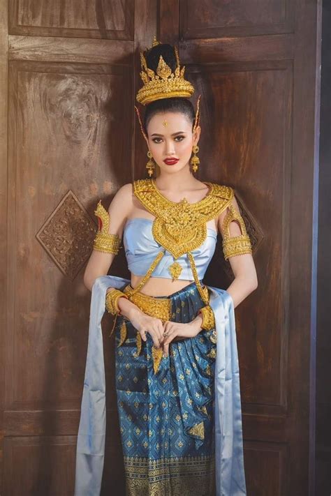 🇰🇭 Beautiful Cambodia Traditional Costume 🇰🇭 ความงาม ไทย ภาพนิ่ง