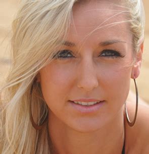 D Bikini Beach Babe Chenay