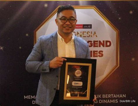 Berkarya Lebih Dari 35 Tahun Bri Life Raih Penghargaan Living Legend