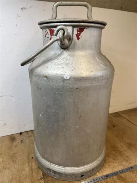 N 1 ANCIEN grand pot à lait Hugonnet Dijon aluminium déco mariage